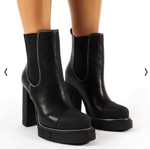Public Desire Black Platform Chelsea Boot Size US7